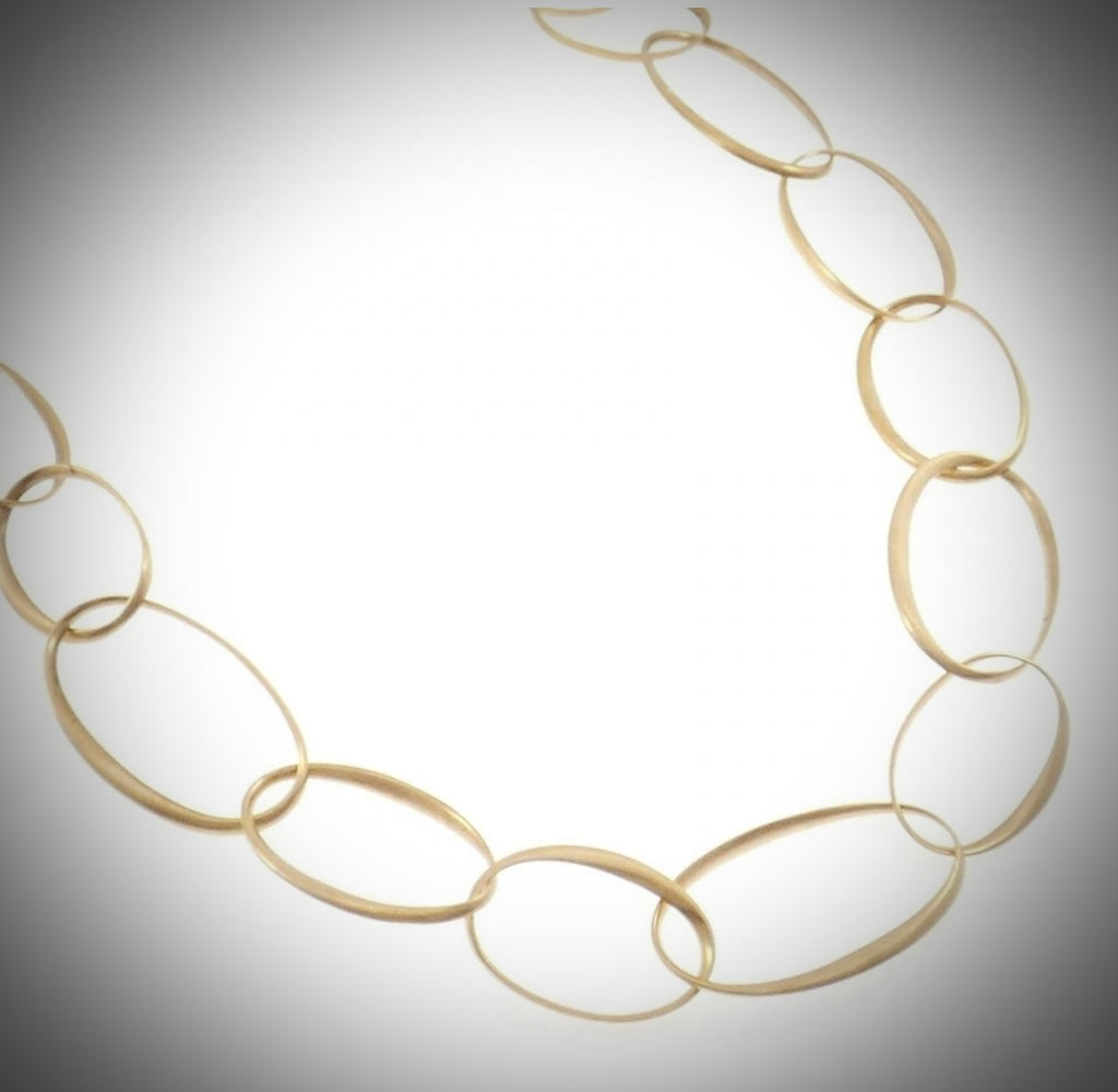 Collana ‘Pomellato’ con croce Victoria