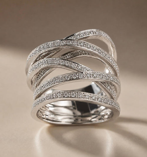 Anello "Rugiada" in oro Bianco 18K e Brillanti Bianchi.
